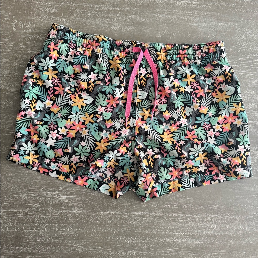 Chubbies classic swim trunks the bloomerang’s black floral swim shorts M